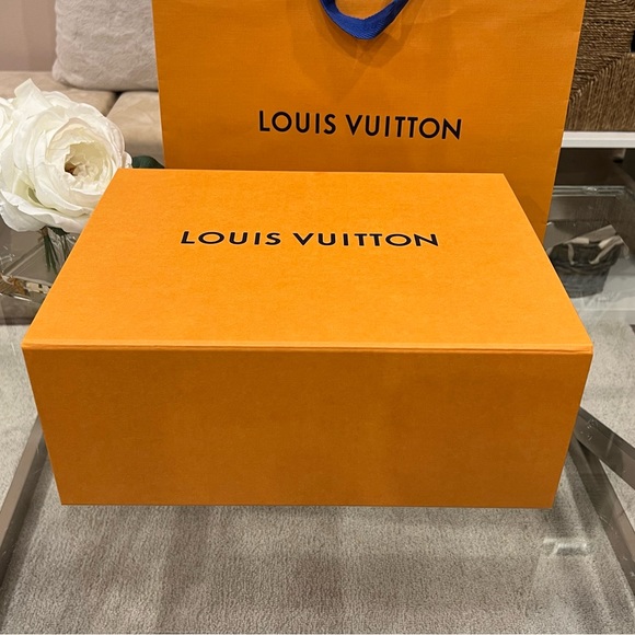 Louis Vuitton Drawer Gift Box Set - Picture 2 of 12